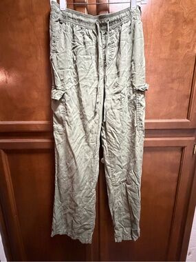 Sanctuary Olive Cargo Pants with Drawstring